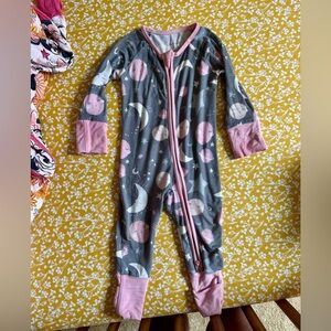 Little Sleepies to the moon zippy